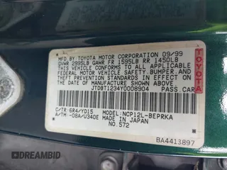 2000 Toyota ECHO z VIN JTDBT1234Y0008904, wystawiony jako IAAI lot #41998668 z przebiegiem 296 735 mil mil oraz . Historia ofert i sprzedaży dostępna na DreamBid. Obrazek 9.