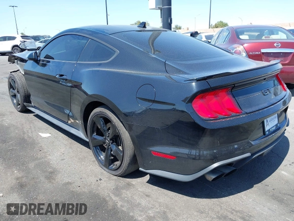 2021 Ford Mustang GT z VIN 1FA6P8CF4M5155377, wystawiony jako IAAI lot #41968531 z przebiegiem 58 974 mil mil oraz . Historia ofert i sprzedaży dostępna na DreamBid. Obrazek 3.