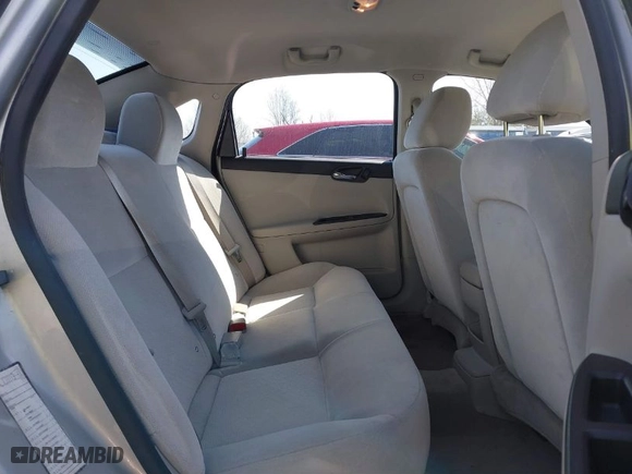 2015 Chevrolet Impala Limited LS with VIN 2G1WA5E32F1144078, listed as a IAAI auction lot 41750726 with 184,996 mi miles. Bid and sale history available at carsss.com. Image 8.