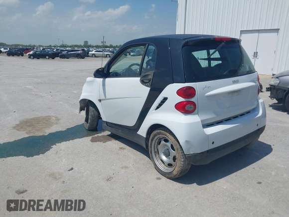 2009 Smart fortwo Pure with VIN WMEEJ31XX9K302737, listed as a IAAI auction lot 42124550 with 43,610 mi miles and . Bid and sale history available at DreamBid. Image 3.
