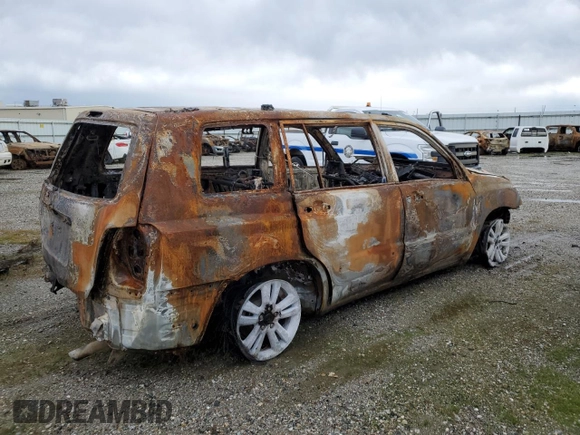 2007 Toyota Highlander w/3rd Row z VIN JTEDW21A870019372, wystawiony jako Copart lot #45184425 z przebiegiem Nie podano mil oraz Nie do naprawy • Non repairable. Historia ofert i sprzedaży dostępna na DreamBid. Obrazek 3.