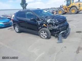 2019 Chevrolet Trax LT with VIN 3GNCJLSBXKL189960, listed as a IAAI auction lot 41903820 with 1 mi miles. Bid and sale history available at carsss.com. Image 1.