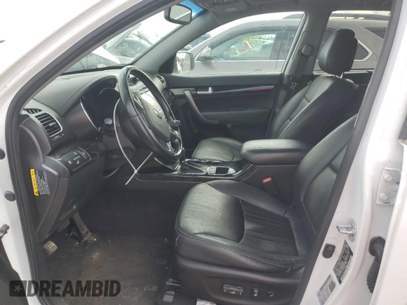 2014 Kia Sorento SX with VIN 5XYKWDA75EG528435, listed as a Copart auction lot 48930245 with 200,928 mi miles and Non Repairable. Bid and sale history available at carsss.com. Image 7.