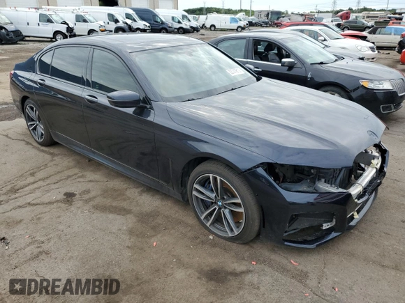 2021 BMW 7 Series 750i xDrive with VIN WBA7U2C09MCE47490, listed as a Copart auction lot 63747813 with 66,925 mi miles. Bid and sale history available at carsss.com. Image 4.