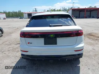 2025 Audi Q8 Premium Plus z VIN WA1EVBF18SD011370, wystawiony jako IAAI lot #42033326 z przebiegiem 164 mil mil oraz . Historia ofert i sprzedaży dostępna na DreamBid. Obrazek 16.