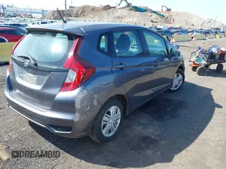 2019 Honda Fit LX with VIN 3HGGK5H45KM711417, listed as a IAAI auction lot 41918711 with 55,549 mi miles. Bid and sale history available at carsss.com. Image 4.