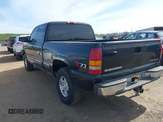 2001 Chevrolet Silverado 1500 LS with VIN 1GCEK19T01Z174862, listed as a IAAI auction lot 41670472 with 340,543 mi miles and . Bid and sale history available at DreamBid. Image 3.