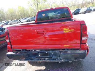 2006 Chevrolet Silverado SS z VIN 2GCEC19N161171970, wystawiony jako IAAI lot #41987549 z przebiegiem 229 928 mil mil oraz . Historia ofert i sprzedaży dostępna na DreamBid. Obrazek 17.