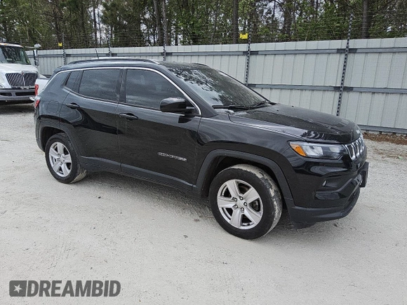 2022 Jeep Compass Latitude with VIN 3C4NJDBB6NT230564, listed as a Copart auction lot 47173935 with 50,362 mi miles and Clean Title. Bid and sale history available at DreamBid. Image 4.