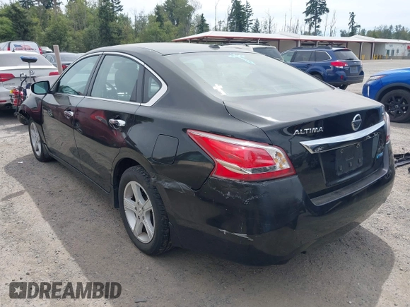 2013 Nissan Altima SV with VIN 1N4AL3AP4DN449771, listed as a IAAI auction lot 42784955 with 195,998 mi miles and . Bid and sale history available at DreamBid. Image 3.