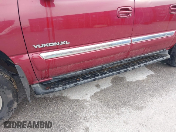 2005 GMC Yukon XL SLT with VIN 1GKFK16Z15J184418, listed as a IAAI auction lot 41907460 with 257,995 mi miles. Bid and sale history available at carsss.com. Image 6.