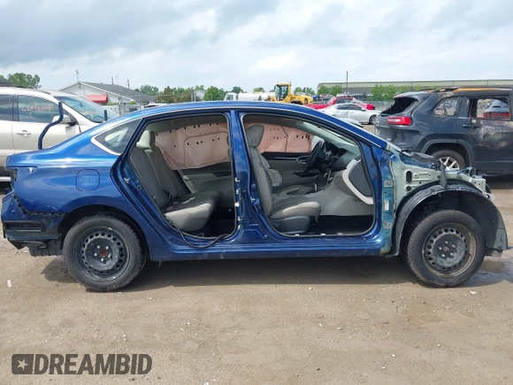 2017 Nissan Sentra SV with VIN 3N1AB7AP0HY305862, listed as a IAAI auction lot 42627518 with Not provided miles and . Bid and sale history available at DreamBid. Image 12.
