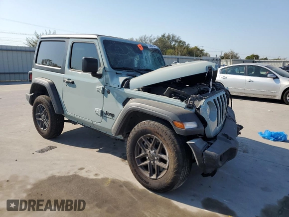 2024 Jeep Wrangler Sport S z VIN 1C4PJXAN9RW138743, wystawiony jako Copart lot #75490194 z przebiegiem 16 573 mil mil oraz Szkoda całkowita • Salvage title. Historia ofert i sprzedaży dostępna na DreamBid. Obrazek 4.