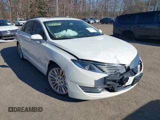 2013 Lincoln MKZ with VIN 3LN6L2G98DR805036, listed as a IAAI auction lot 40981671 with 121,079 mi miles and . Bid and sale history available at DreamBid. Image 1.