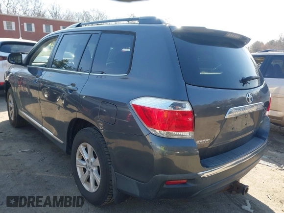 2012 Toyota Highlander with VIN 5TDBK3EH7CS166357, listed as a IAAI auction lot 41928311 with 112,146 mi miles and . Bid and sale history available at DreamBid. Image 3.