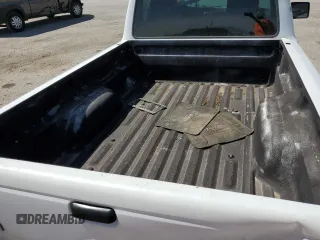 2011 Ford Ranger XL z VIN 1FTKR1AD8BPA54386, wystawiony jako Copart lot #58412835 z przebiegiem 85 137 mil mil oraz Szkoda całkowita • Salvage title. Historia ofert i sprzedaży dostępna na DreamBid. Obrazek 10.