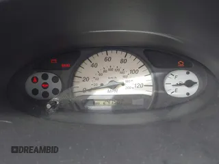 2001 Toyota ECHO z VIN JTDBT123410130135, wystawiony jako IAAI lot #41760421 z przebiegiem 247 502 mil mil oraz . Historia ofert i sprzedaży dostępna na DreamBid. Obrazek 7.