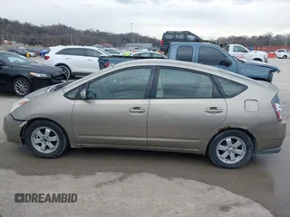 2004 Toyota Prius with VIN JTDKB22UX40033849, listed as a IAAI auction lot 41670061 with 299,999 mi miles and . Bid and sale history available at DreamBid. Image 14.