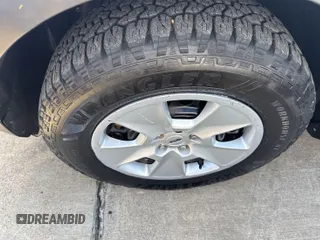 2013 Ford Explorer with VIN 1FM5K8B85DGC35424, listed as a IAAI auction lot 42882780 with 287,820 mi miles and . Bid and sale history available at DreamBid. Image 1.