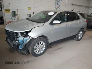 2020 Chevrolet Equinox LT with VIN 3GNAXUEV6LS514791, listed as a IAAI auction lot 41840287 with 50,600 mi miles. Bid and sale history available at carsss.com. Image 2.