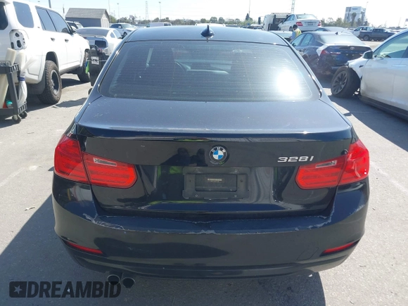 2013 BMW 3 Series 328i with VIN WBA3C1C59DF443846, listed as a IAAI auction lot 41932475 with 88,721 mi miles. Bid and sale history available at carsss.com. Image 15.