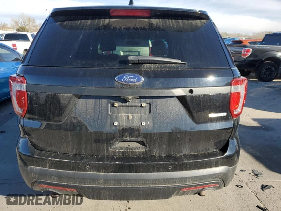 2016 Ford Police Interceptor Utility z VIN 1FM5K8AT5GGA78598, wystawiony jako Copart lot #86807164 z przebiegiem 133 931 mil mil oraz Czysty tytuł • Clean title. Historia ofert i sprzedaży dostępna na DreamBid. Obrazek 6.