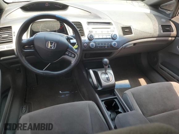 2008 Honda Civic LX z VIN 1HGFA16588L044582, wystawiony jako Copart lot #58868885 z przebiegiem 184 677 mil mil oraz Szkoda całkowita • Salvage title. Historia ofert i sprzedaży dostępna na DreamBid. Obrazek 8.