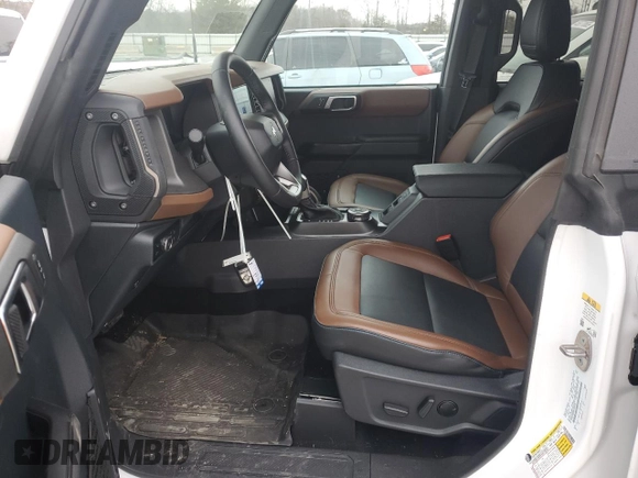 2024 Ford Bronco Outer Banks with VIN 1FMDE8BH5RLA99250, listed as a Copart auction lot 45733645 with 2,504 mi miles and Salvage Title. Bid and sale history available at DreamBid. Image 7.
