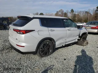 2023 Mitsubishi Outlander SEL with VIN JA4J3VA87PZ015317, listed as a Copart auction lot 83313744 with 44,240 mi miles and Salvage Title. Bid and sale history available at carsss.com. Image 3.