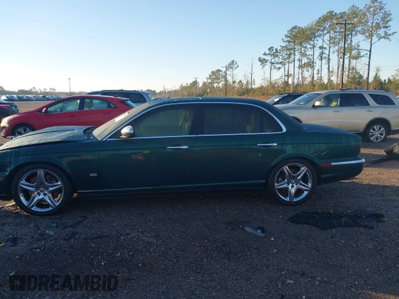 2007 Jaguar XJ VDP with VIN SAJWA82C37TH14330, listed as a IAAI auction lot 41316658 with 59,745 mi miles. Bid and sale history available at carsss.com. Image 14.