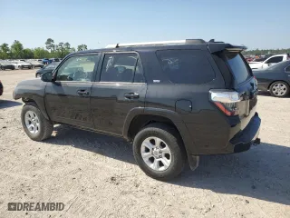 2022 Toyota 4Runner SR5 with VIN JTEEU5JR0N5260179, listed as a Copart auction lot 52883395 with 134,025 mi miles and Salvage Title. Bid and sale history available at carsss.com. Image 2.
