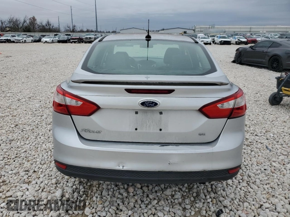 2012 Ford Focus SE with VIN 1FAHP3F22CL386308, listed as a Copart auction lot 41959485 with 111,583 mi miles and Salvage Title. Bid and sale history available at carsss.com. Image 6.