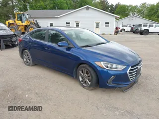 2017 Hyundai Elantra SE z VIN 5NPD84LF4HH184553, wystawiony jako IAAI lot #42252518 z przebiegiem Nie podano mil oraz . Historia ofert i sprzedaży dostępna na DreamBid. Obrazek 1.