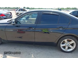 2015 BMW 3 Series 328i xDrive z VIN WBA3B3C5XFJ984998, wystawiony jako IAAI lot #42498649 z przebiegiem 186 642 mil mil oraz . Historia ofert i sprzedaży dostępna na DreamBid. Obrazek 14.