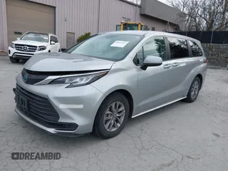 2021 Toyota Sienna LE z VIN 5TDKSKFCXMS036779, wystawiony jako IAAI lot #42037165 z przebiegiem 351 529 mil mil oraz . Historia ofert i sprzedaży dostępna na DreamBid. Obrazek 2.