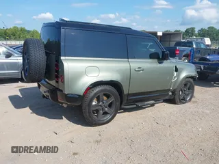 2025 Land Rover Defender X-Dynamic SE with VIN SALE26EU3S2433634, listed as a IAAI auction lot 42669947 with 729 mi miles and . Bid and sale history available at DreamBid. Image 4.