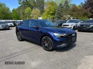 2019 Audi Q8 Premium Plus z VIN WA1EVAF10KD010837, wystawiony jako Copart lot #57176455 z przebiegiem 129 283 mil mil oraz Tytuł czysty. Historia ofert i sprzedaży dostępna na DreamBid. Obrazek 1.