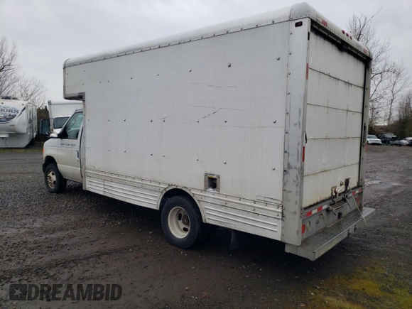2006 Ford Econoline Cargo with VIN 1FDXE45S16HA83784, listed as a Copart auction lot 45242935 with 200,040 mi miles and Clean Title. Bid and sale history available at DreamBid. Image 2.