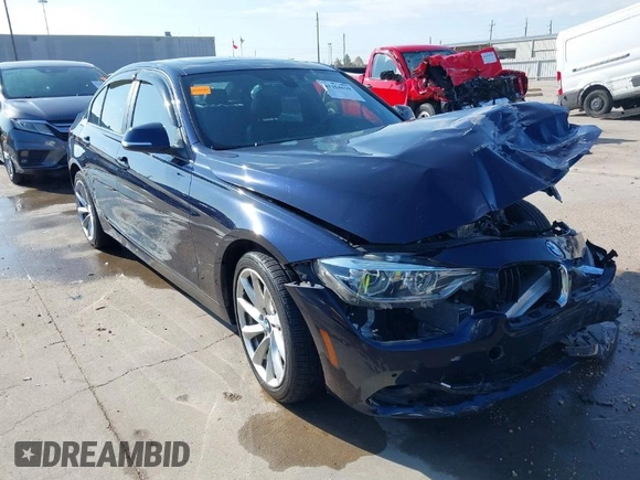 2016 BMW 3 Series 320i xDrive z VIN WBA8E5G56GNT41786, wystawiony jako IAAI lot #41164610 z przebiegiem 57 853 mil mil oraz . Historia ofert i sprzedaży dostępna na DreamBid. Obrazek 1.