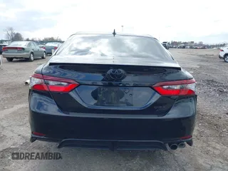 2023 Toyota Camry SE z VIN 4T1G11BK4PU096200, wystawiony jako IAAI lot #41888416 z przebiegiem 25 072 mil mil oraz . Historia ofert i sprzedaży dostępna na DreamBid. Obrazek 15.