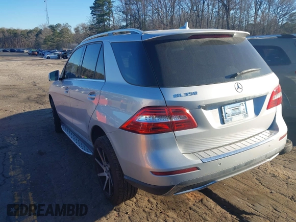 2015 Mercedes-Benz M 350 with VIN 4JGDA5JB9FA561582, listed as a IAAI auction lot 41687386 with 96,784 mi miles and . Bid and sale history available at DreamBid. Image 3.