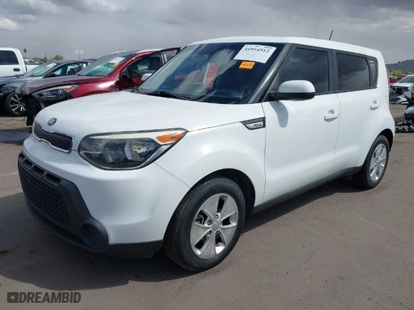 2015 Kia Soul with VIN KNDJN2A27F7794254, listed as a IAAI auction lot 41954512 with 104,544 mi miles. Bid and sale history available at carsss.com. Image 2.