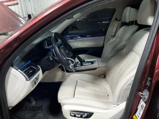 2022 BMW 7 Series 750i xDrive z VIN WBA7U2C04NCG88407, wystawiony jako Copart lot #42753005 z przebiegiem 22 950 mil mil oraz Nie do naprawy • Non repairable. Historia ofert i sprzedaży dostępna na DreamBid. Obrazek 7.