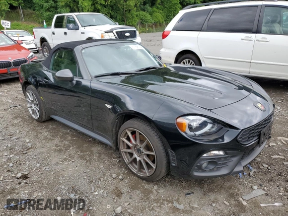 2018 FIAT 124 Spider Abarth z VIN JC1NFAEK6J0135812, wystawiony jako Copart lot #61188194 z przebiegiem 36 852 mil mil oraz Szkoda całkowita • Salvage title. Historia ofert i sprzedaży dostępna na DreamBid. Obrazek 4.