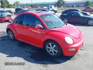 2004 Volkswagen Beetle with VIN 3VWCD31C84M405017, listed as a IAAI auction lot 42598339 with 142,384 mi miles and . Bid and sale history available at DreamBid. Image 1.