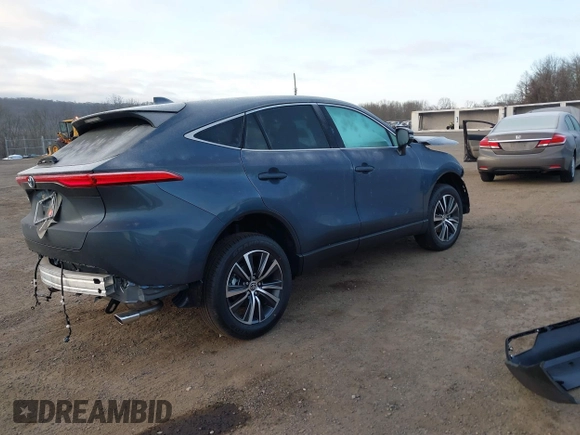 2024 Toyota Venza LE with VIN JTEAAAAHXRJ186841, listed as a IAAI auction lot 41782108 with 274 mi miles and . Bid and sale history available at DreamBid. Image 4.
