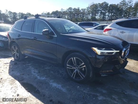 2018 Volvo XC60 Momentum with VIN LYV102RK7JB118393, listed as a Copart auction lot 70958042 with 25,077 mi miles. Bid and sale history available at carsss.com. Image 4.