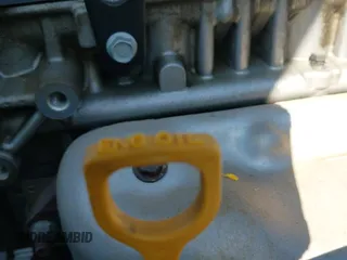 2009 Hyundai Elantra GLS z VIN KMHDU46D89U615582, wystawiony jako IAAI lot #42014050 z przebiegiem 152 939 mil mil oraz . Historia ofert i sprzedaży dostępna na DreamBid. Obrazek 20.