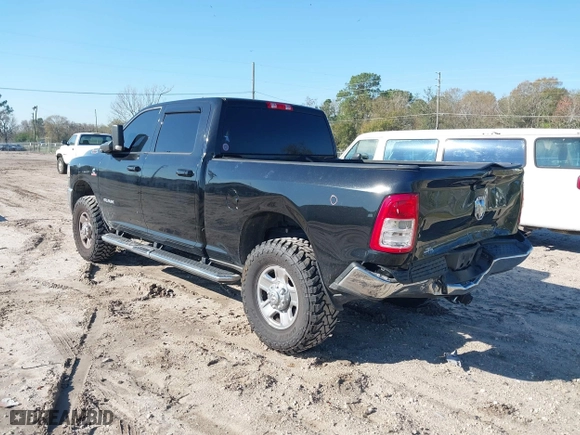 2020 Ram 2500 Big Horn with VIN 3C6UR5DL3LG159756, listed as a IAAI auction lot 41672866 with 89,417 mi miles. Bid and sale history available at carsss.com. Image 3.