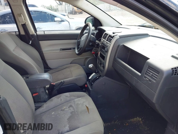 2007 Jeep Compass Sport with VIN 1J8FT47W57D119595, listed as a IAAI auction lot 41782027 with 223,203 mi miles. Bid and sale history available at carsss.com. Image 5.